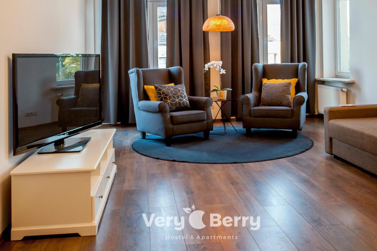 Very Berry - Garbary 27 - Apartament Z Balkonem, Old City, Check In 24H Apartamento Poznań Exterior foto